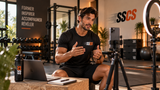 Coach SSCS qui filme une vidéo pour ses réseaux sociaux